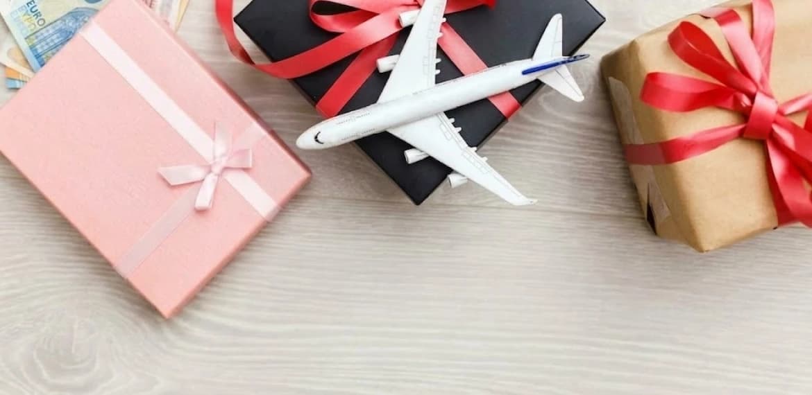 Send Online Surprise Gifts to Pakistan