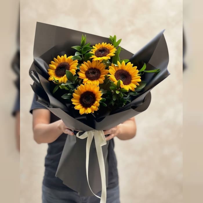 Sunflower Bouquet with Black Wrapping | Fresh Flower Gift