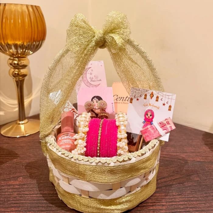 Premium Golden Eid Gift Basket Elegant Festive Hamper