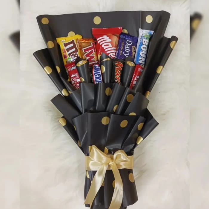 Black Beauty Premium Chocolate Bouquet Elegant Gift in Pakistan