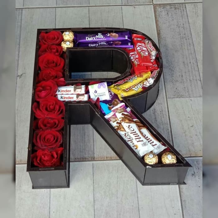 Sweet Nibbles Treat Box Snack & Chocolate Gift Box