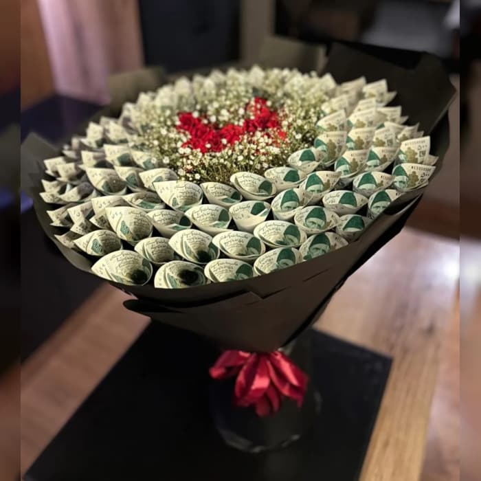 30 Thousand Money Cash Gift Bouquet