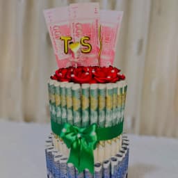 Creative Surprise Money Cake Gift thumbnail 3