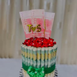 Creative Surprise Money Cake Gift thumbnail 2