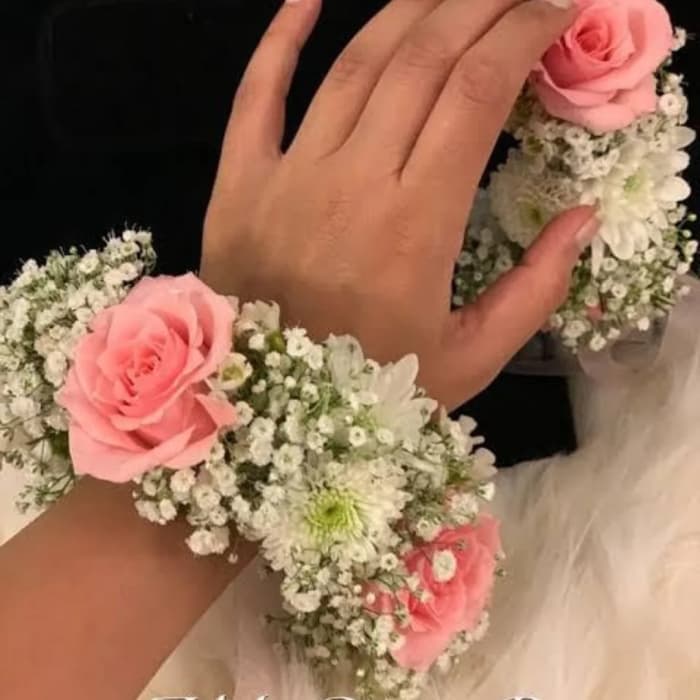 Pink Elegant Gajray | Fresh Bridal Gajra for Weddings & Events cover image 1