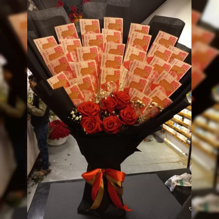 Money & Red Rose Bouquet Unique Gift