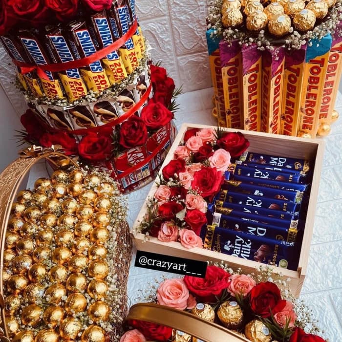 Luxury Large Chocolate Gift Hamper with Roses, Lindor, Toblerone & Ferrero