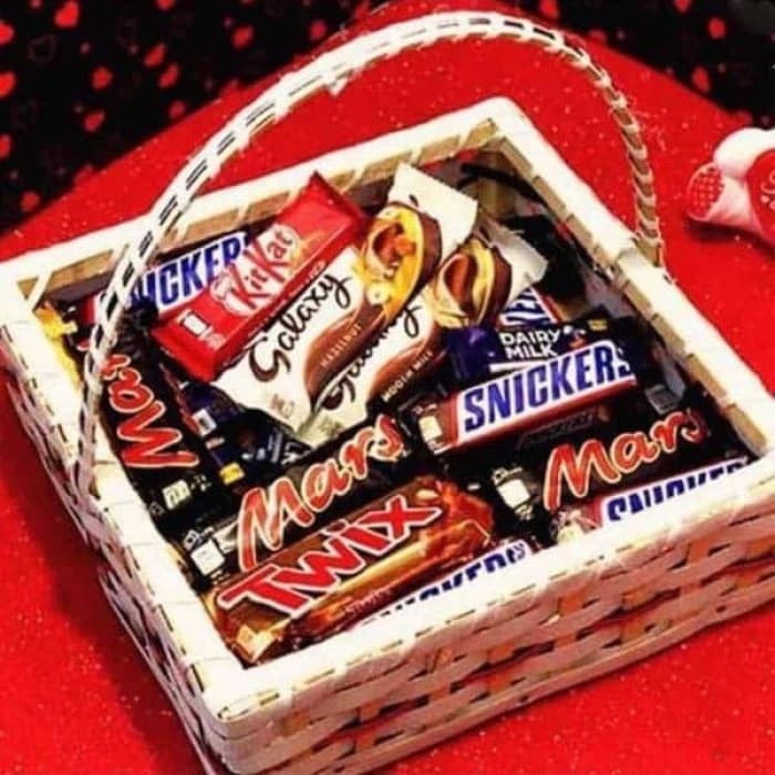 Chocolate Fix Deluxe Mixed Chocolate Basket Pakistan