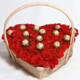 Elegant Rose & Ferrero Heart Basket Dozen Roses Ferrero Rocher thumbnail 2