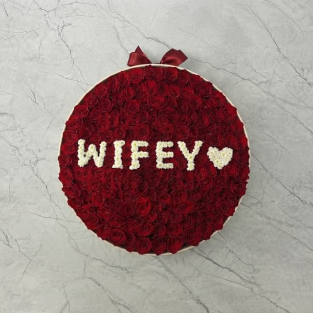 Wifey’s Lucky Day Rose Box Luxury Gift Pakistan