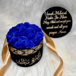 Personalised Umrah Gift Box Luxury Velvet Box with Roses & Chocolates thumbnail 8