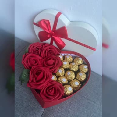 Heart Shape Chocolate Gifts Box