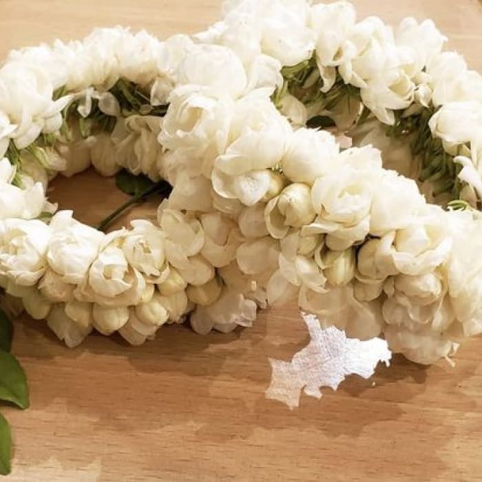 White Jasmine Gajray | Fresh Bridal Gajra for Weddings & Events cover image 1