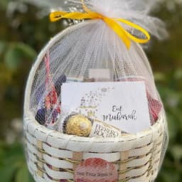 Eid Chocolate Basket Assorted Premium Chocolates in Elegant Hamper thumbnail 1