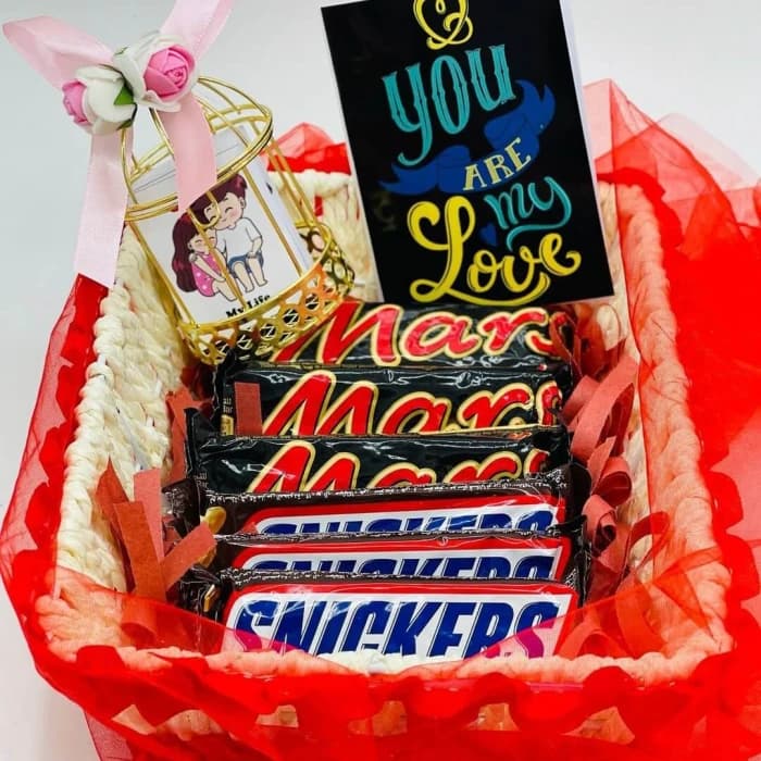 Red Small Chocolate Basket Elegant Gift with Premium Chocolates
