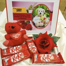“I’m Sorry” Gift Box – Luxurious Chocolates & Fresh Flower Bouquet thumbnail 1