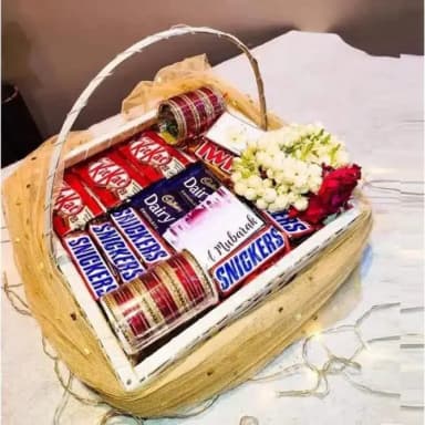 Classic Eid Chooriyan & Treats