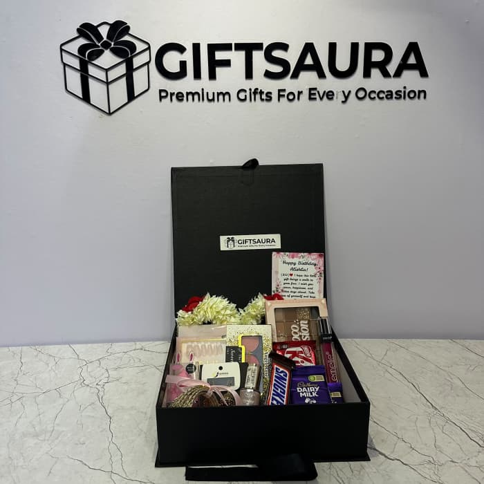 Glow & Sweetness Gift Set Makeup & Chocolate Box cover image 1