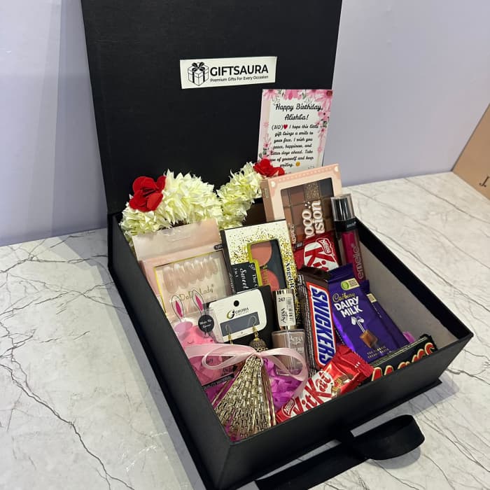 Glow & Sweetness Gift Set Makeup & Chocolate Box cover image 2