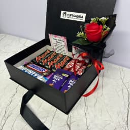 Rose & Cocoa Chocolate Gift Box Premium Chocolates thumbnail 2
