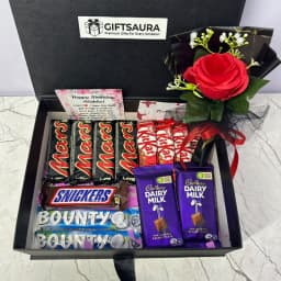 Rose & Cocoa Chocolate Gift Box Premium Chocolates thumbnail 4