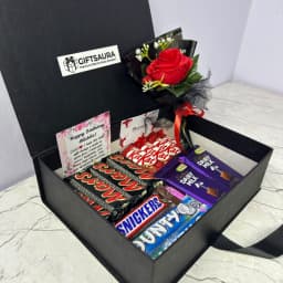 Rose & Cocoa Chocolate Gift Box Premium Chocolates thumbnail 3
