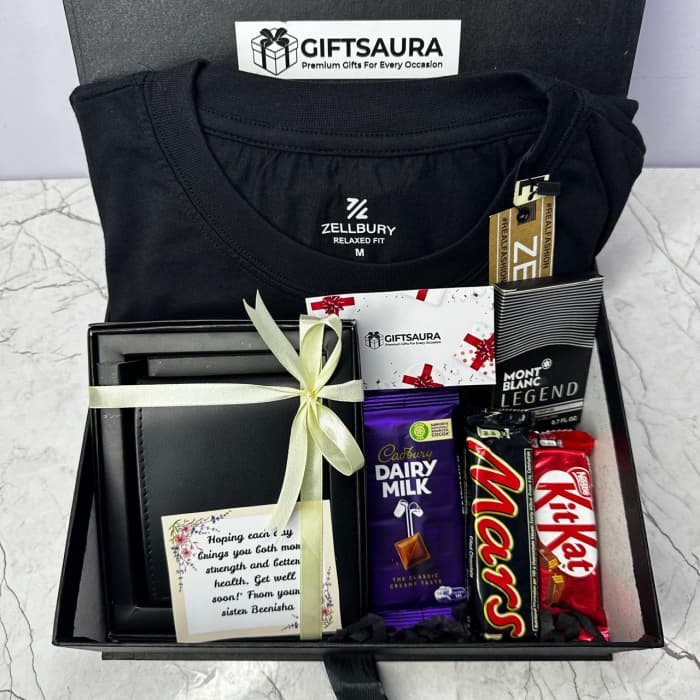Seasonal Special Box Wallet, Tee, Fragrance & Sweets