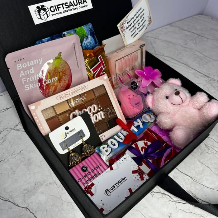 Rose Glam Chic & Trendy Gift Box for Wife cover image 1