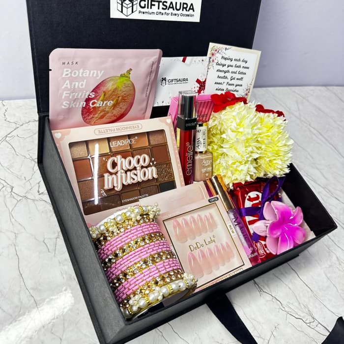 The Chandni Radiance Box For Her cover image 1