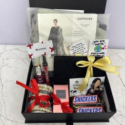 Women’s Gift Hamper | Birthday Gift for Her thumbnail 1